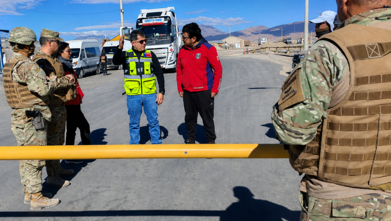 /seremi-de-transportes-antofagasta-lidero-operativo-en-ollague-60-camiones