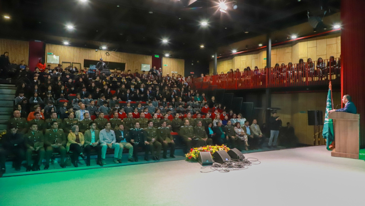 /arauco-rindio-homenaje-a-carabineros