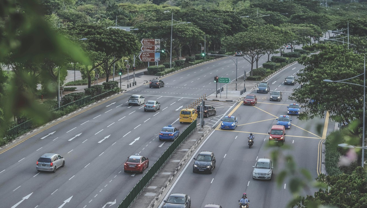 /alza-de-flujo-vehicular-en-verano-consejos-para-evitar-accidentes-en-rutas