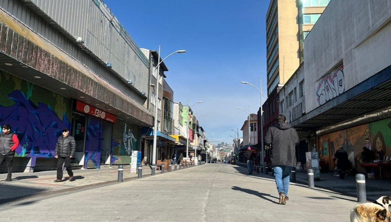 /burocracia-municipal-estaria-retrasando-entrega-de-calle-varas-hasta