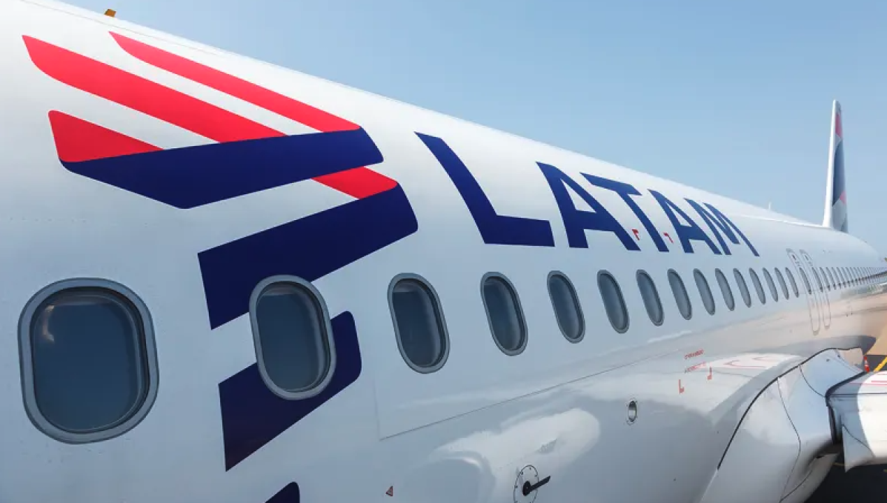 /latam-suspende-vuelos-en-osorno-pese-a-reapertura-de-pista-anunciada-por
