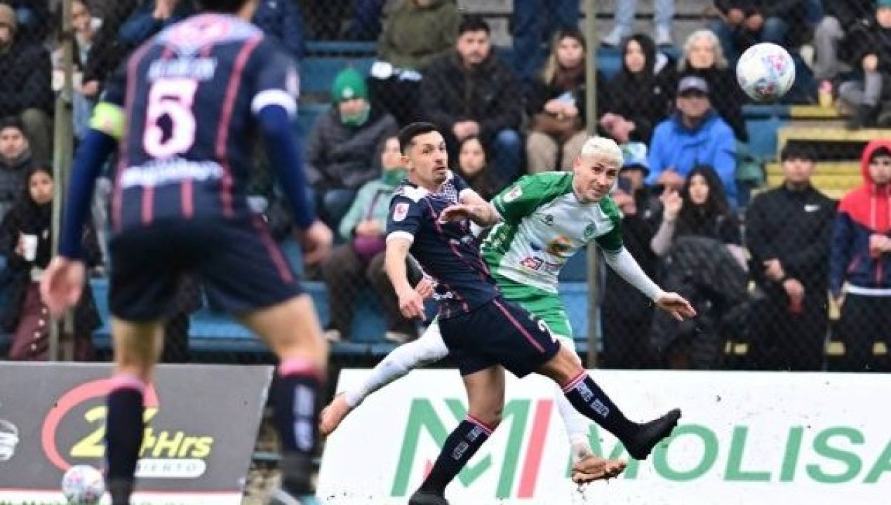 /deportes-puerto-montt-derrota-recoleta-y-sigue-en-la-lucha-por-el-ascenso