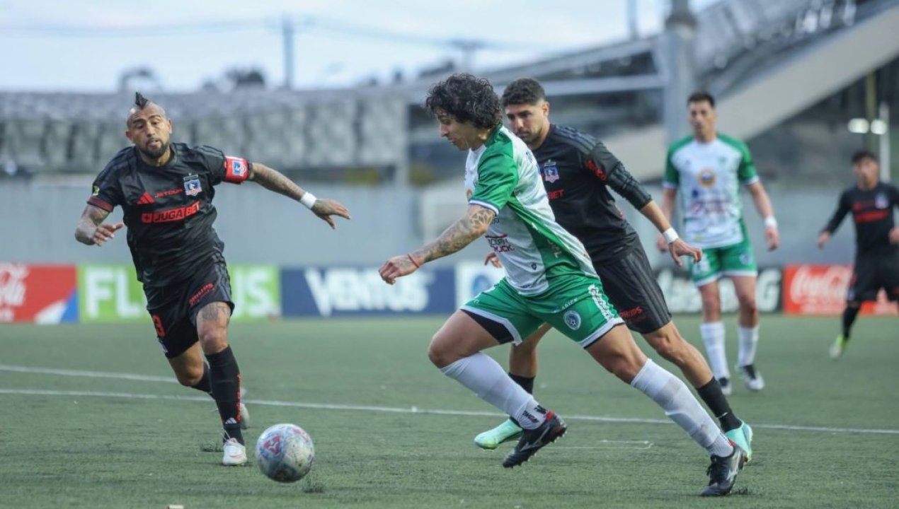 /patagonia-radio-deportes/puerto-montt-cae-ante-colo-colo-con-gol-de-pastran-en-los-descuentos-por