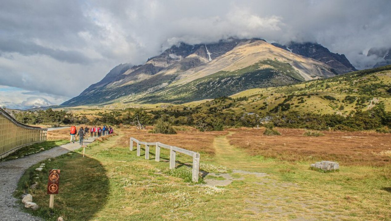 /actualidad/desastres-naturales/incendios-forestales/conaf-refuerza-llamado-tras-nuevos-casos-de-turistas-fumando-en-torres-del