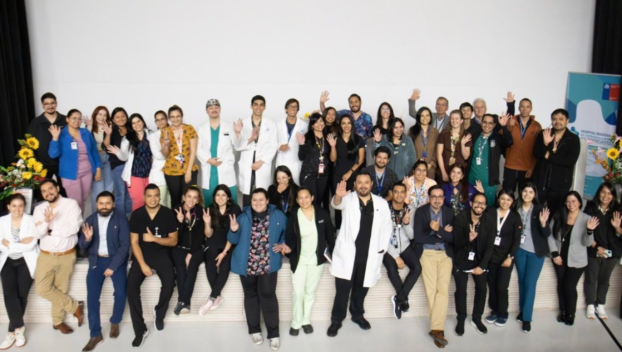 /ua-forma-medicos-especialistas-para-reducir-listas-de-esperas